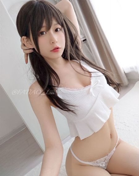 迷人的保姆中文_国产剧手机免费观看完整